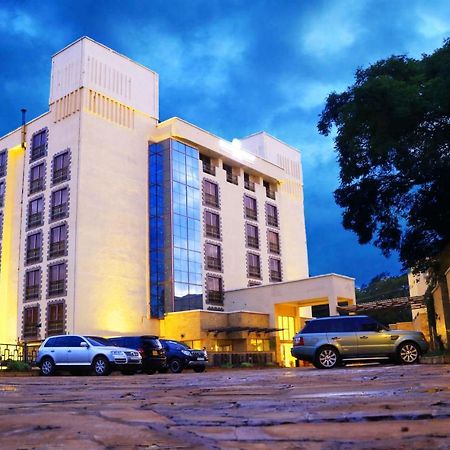 The White Rhino Hotel 尼耶利 外观 照片