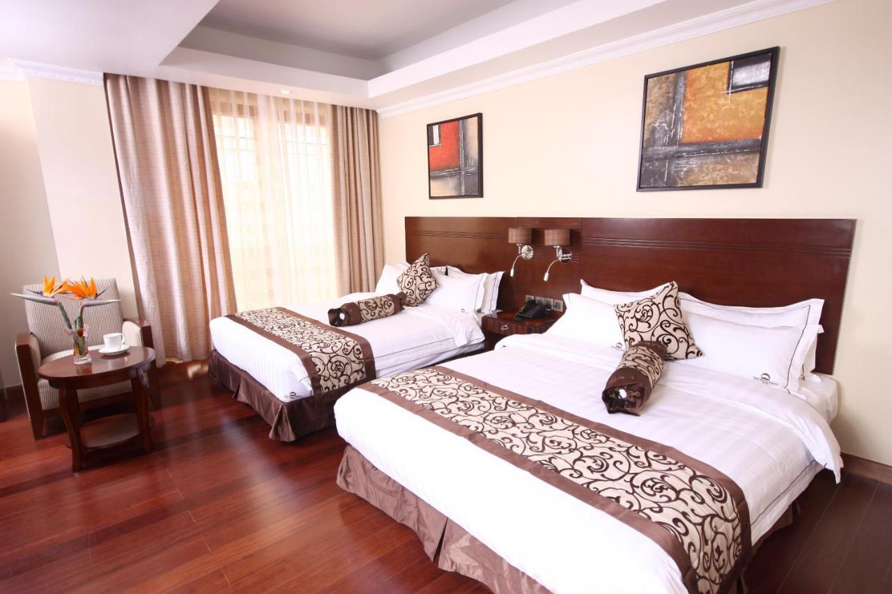 The White Rhino Hotel 尼耶利 外观 照片